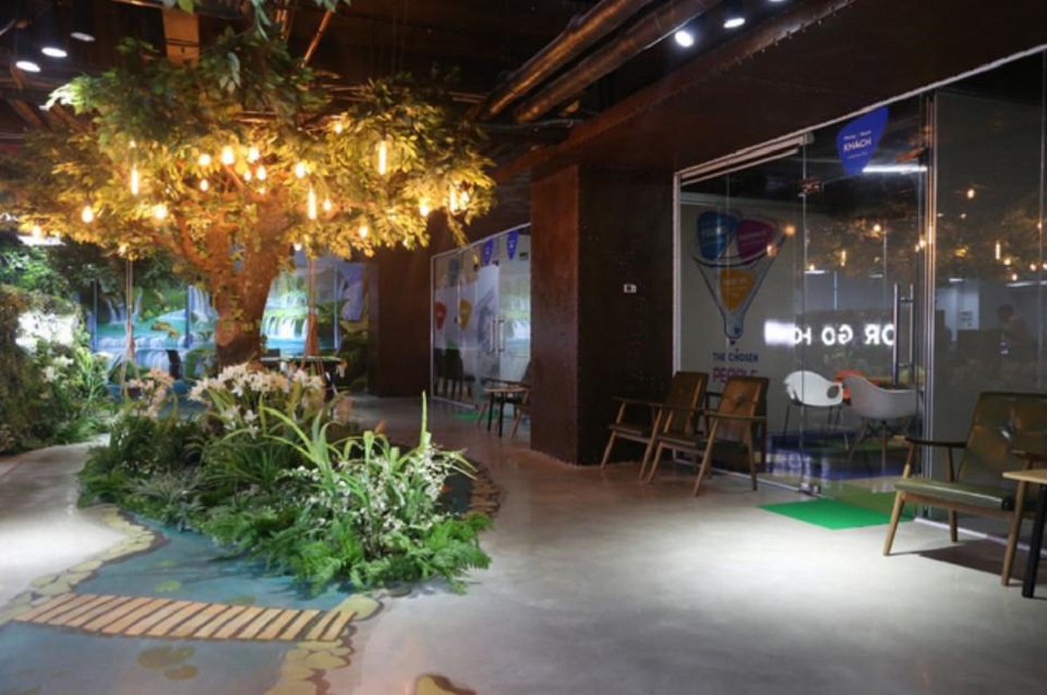 Sàn văn phòng làm việc NextTech tại Hà Nội được thiết kế bởi VG Architects